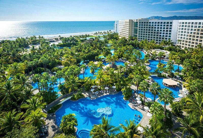 Grand Luxxe Vidanta Hotel Нуево Валярта Екстериор снимка